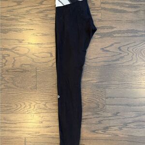 Lululemon leggings size 6